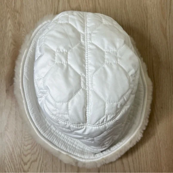 UGG White Quilted Puffer Bucket Hat - Picture 5 of 8